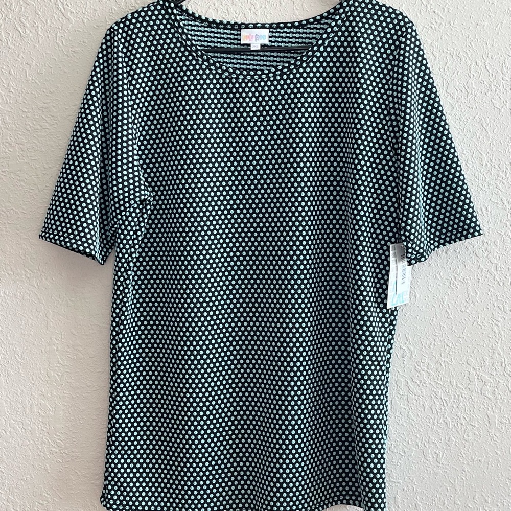LuLaRoe Gigi Black and Teal Dotted Short Sleeve Textured Top-2X